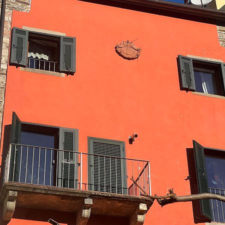Casa Boru - A Beautiful Fully Restored Spacious House With Fantastic Views Calice al Cornoviglio Luaran gambar