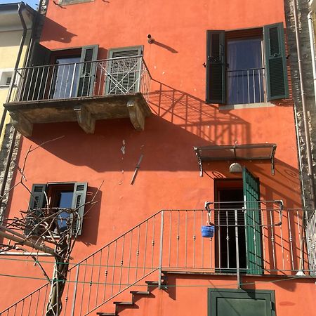 Casa Boru - A Beautiful Fully Restored Spacious House With Fantastic Views Calice al Cornoviglio Luaran gambar