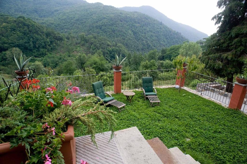Casa Boru - A Beautiful Fully Restored Spacious House With Fantastic Views Calice al Cornoviglio Luaran gambar